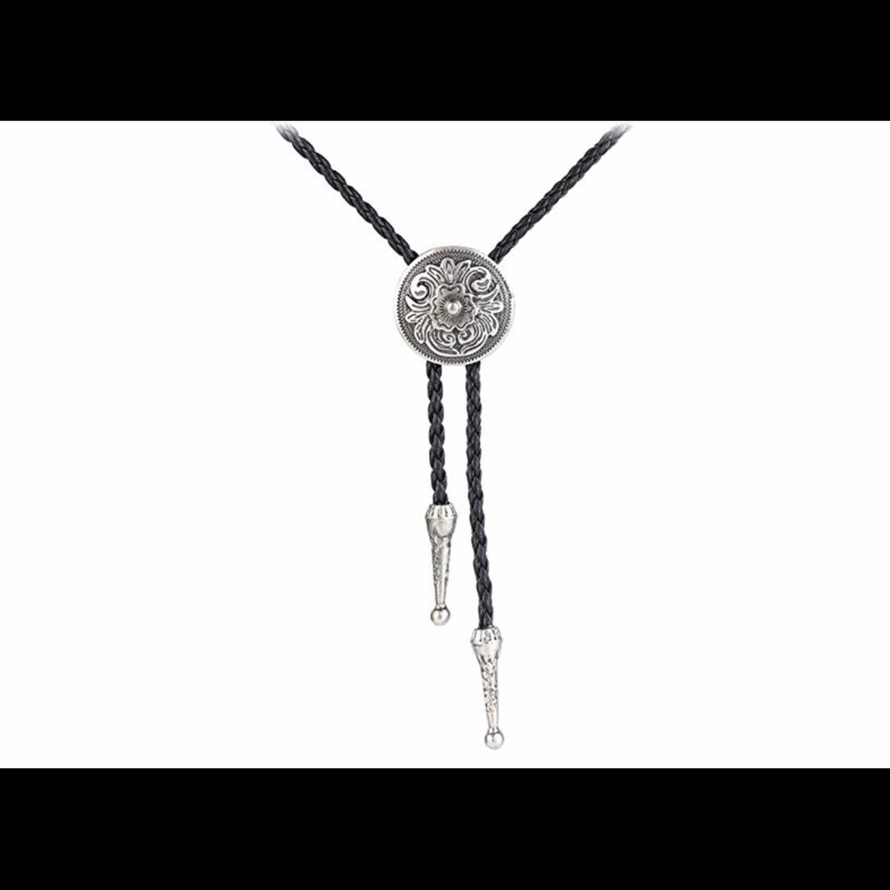 Bolo tie